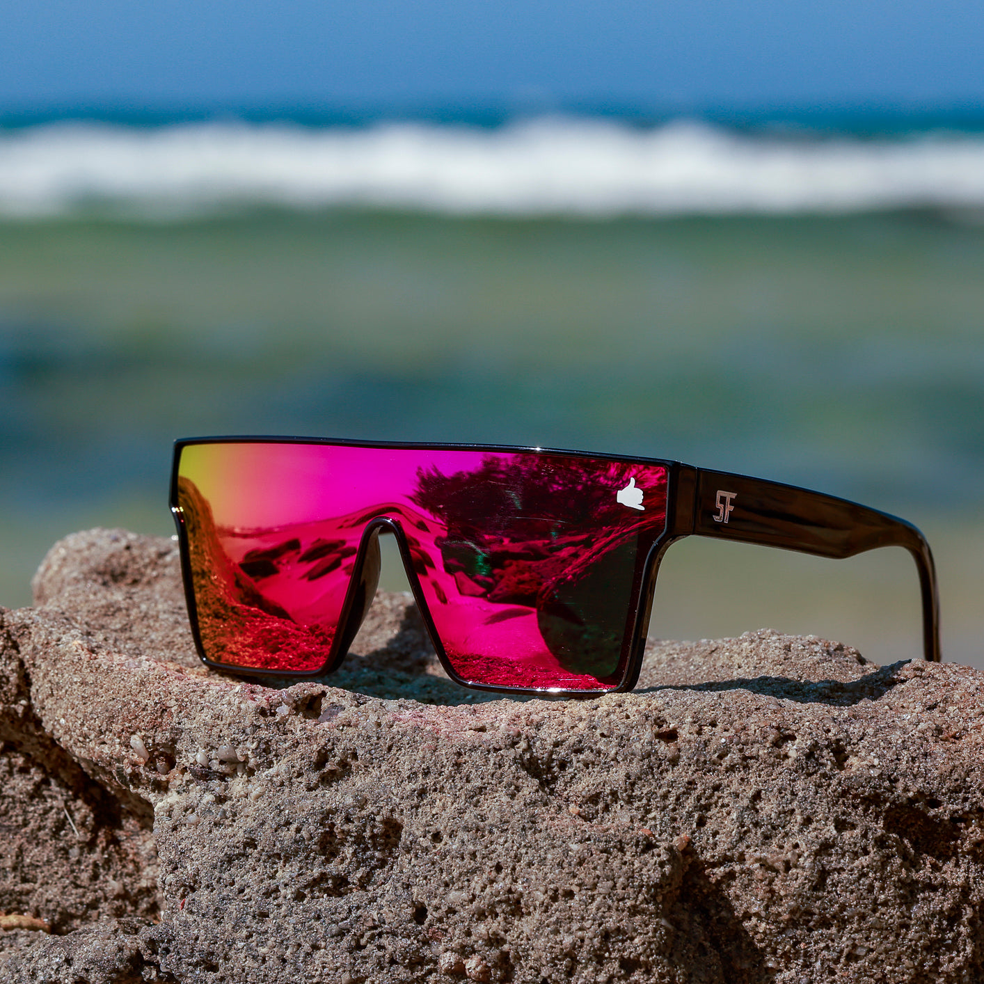 Valhalla Polarised Side View