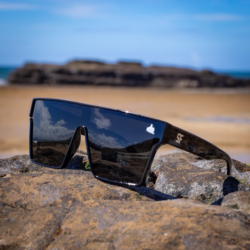 Sea Breeze Sunglasses - Polarised Lens Black - Stay Fancy front